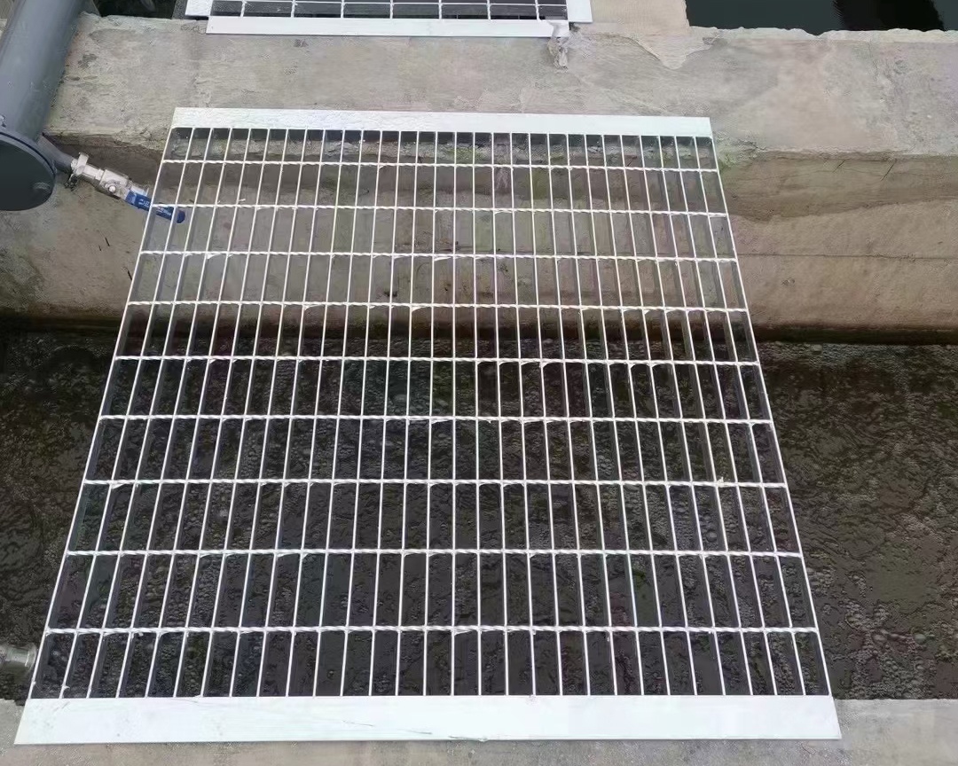 沟盖钢格板